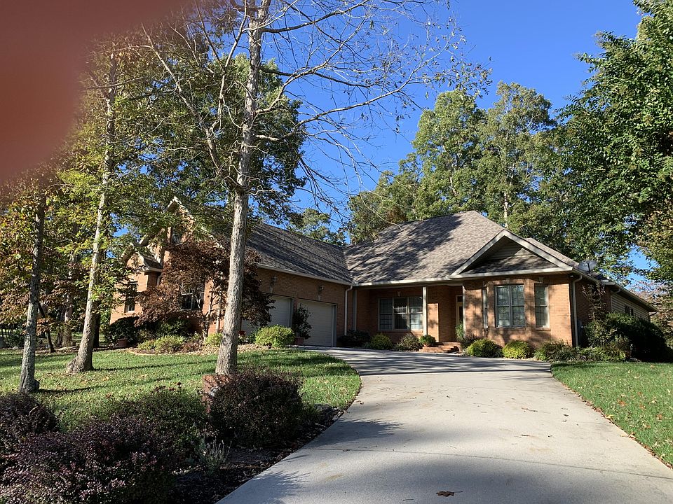 1st image of 134 Vinita Ln