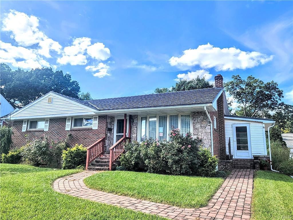 835 Columbia Ave, Palmerton, PA 18071 Zillow
