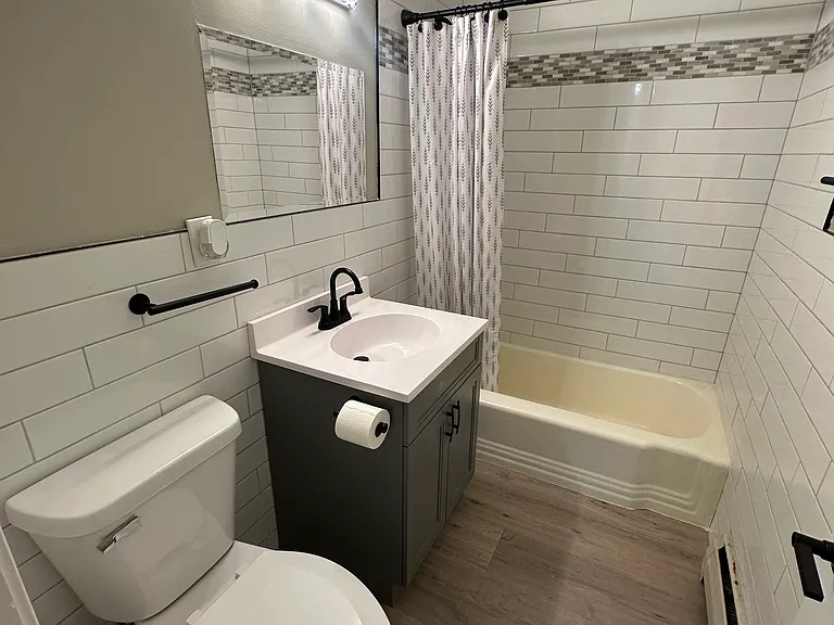 2610 Snelling Curv N #17 — Photo 7
