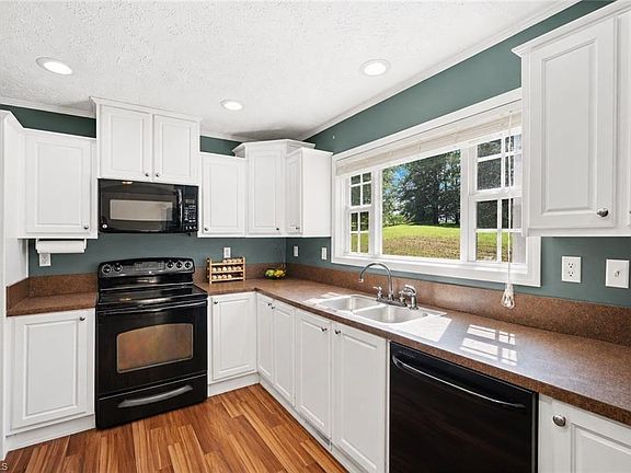 2nd image of 191 Beaver Farm Rd