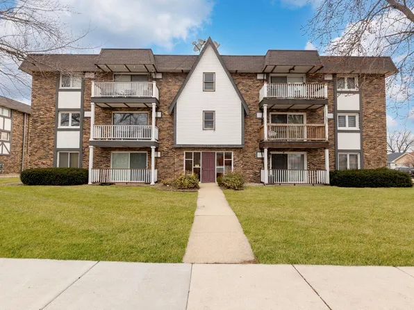 5850 W 87th St APT 1A, Burbank, IL 60459