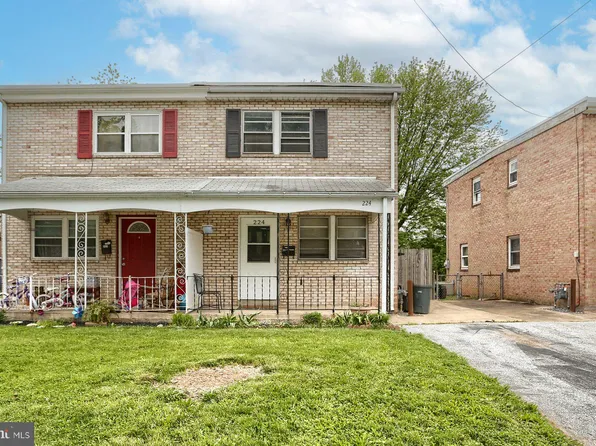 224 S 1st St, Lemoyne, PA 17043