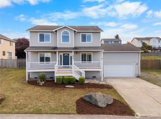 1608 SW Union St, Oak Harbor, WA 98277