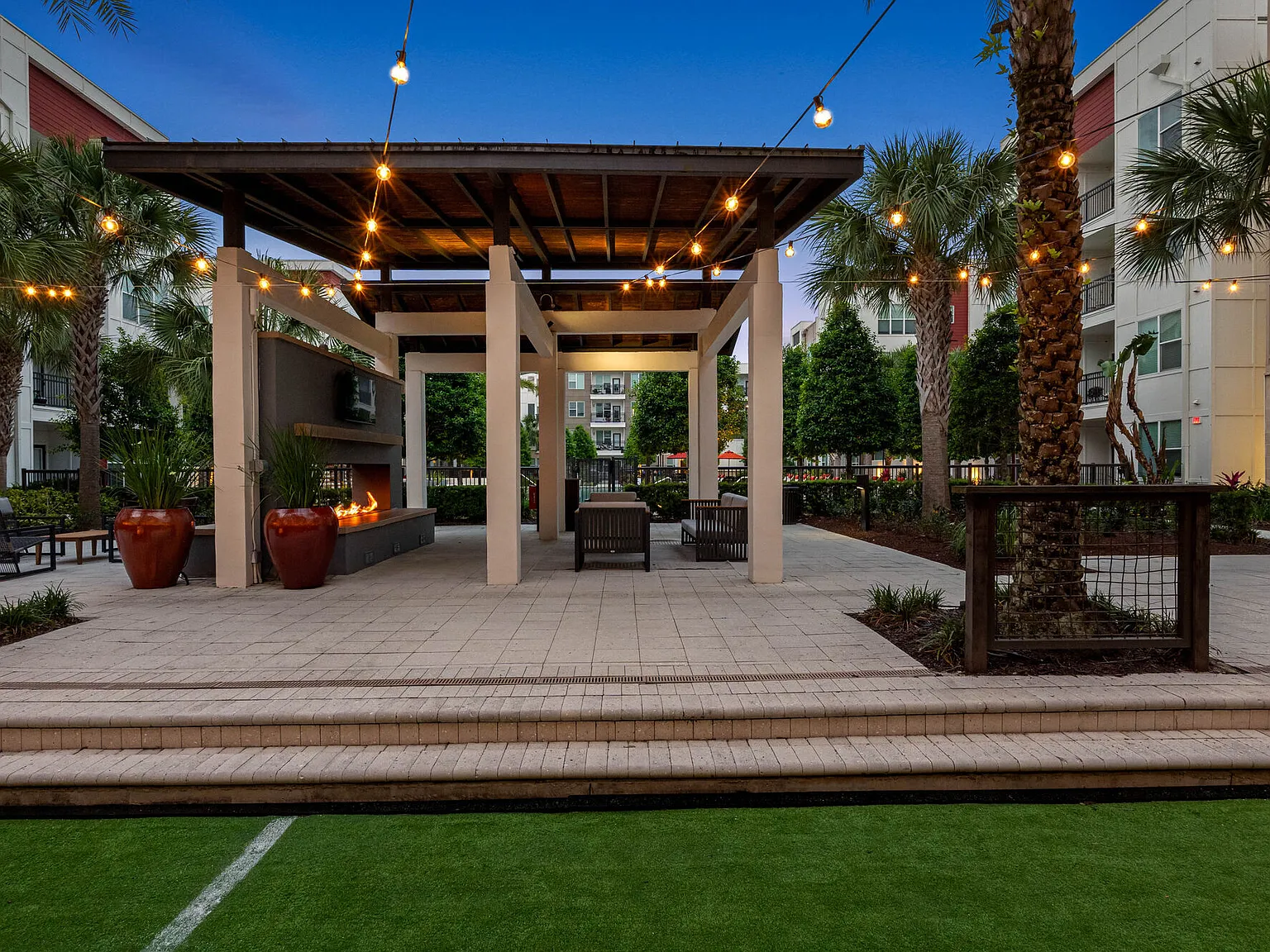 Maitland Pointe — Photo 3