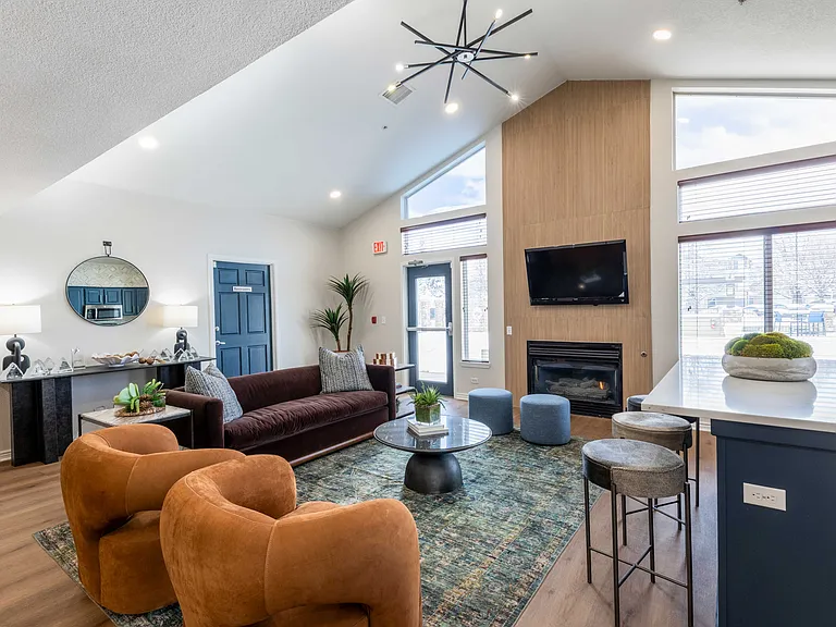Pavilions at Silver Sage Apartments — Photo 12