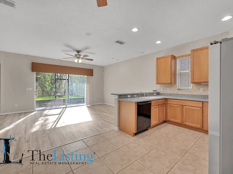 2872 Spring Heather Pl — Photo 12