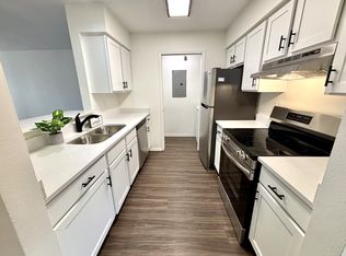 1811 Green Forest Run #211, Janesville, WI 53546