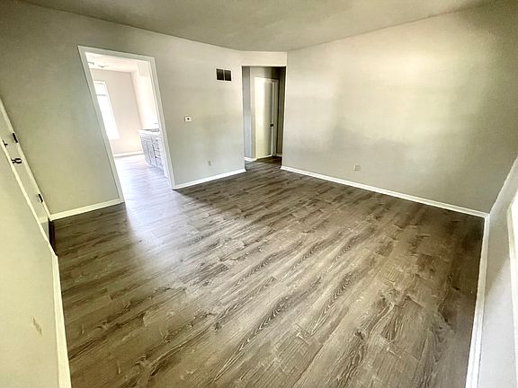 2nd image of 2916 Leeway Dr APT B