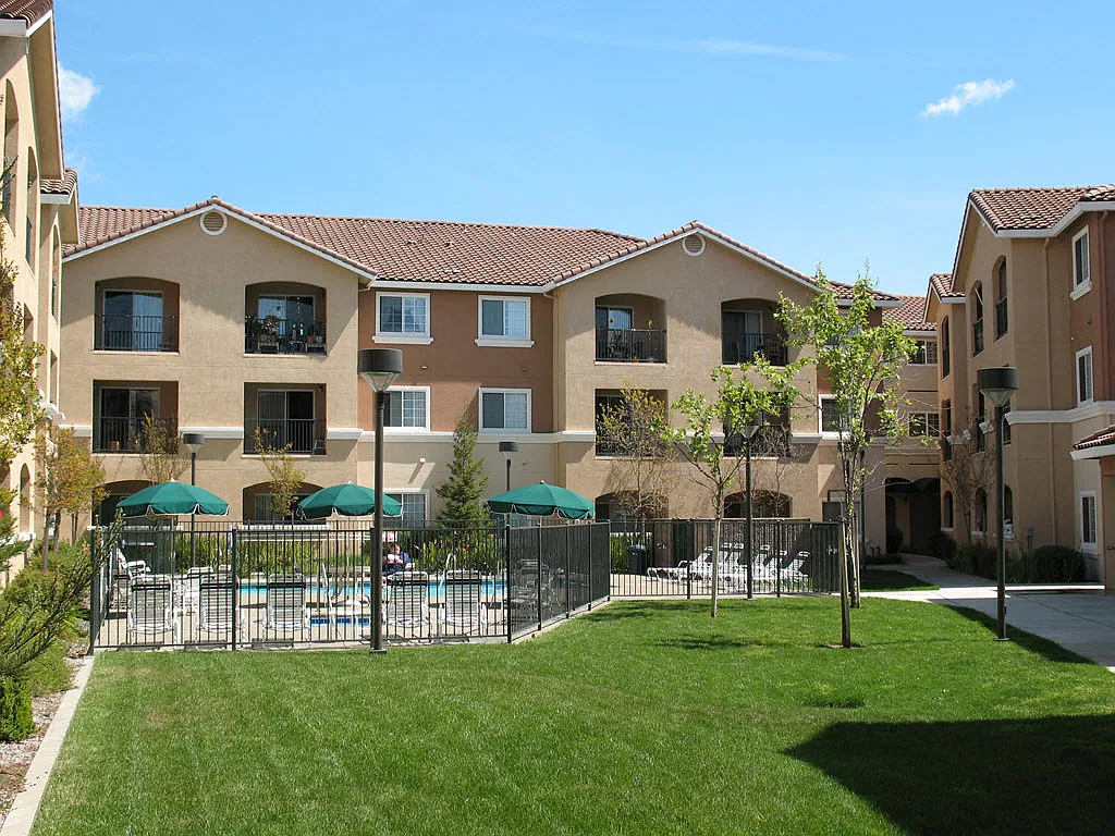 Vintage Zinfandel Senior Apartments | Affordable Apartments 55+ — Photo 1