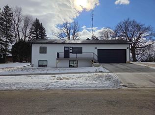 2204 5th St, Monroe, WI 53566