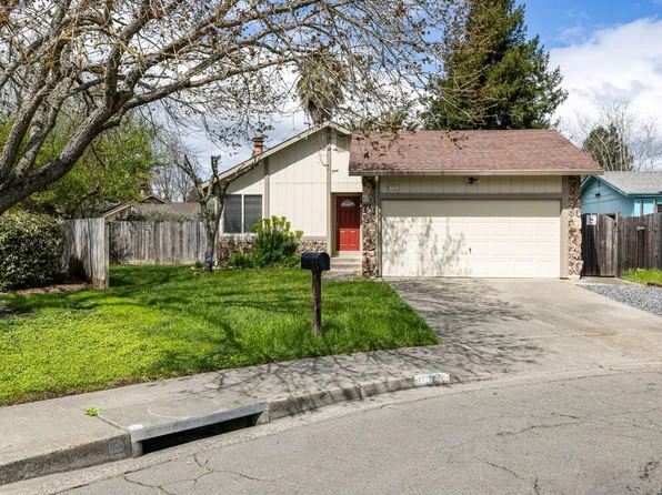 1035 Waterbrook Court, Santa Rosa, CA 95401