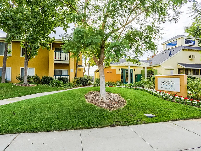 Welcome home to Lake View Park! — Photo 18