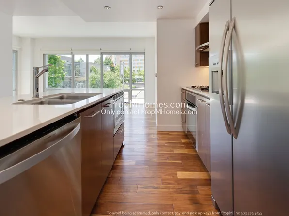 1260 NW Naito Pkwy Unit 210, Portland, OR 97209