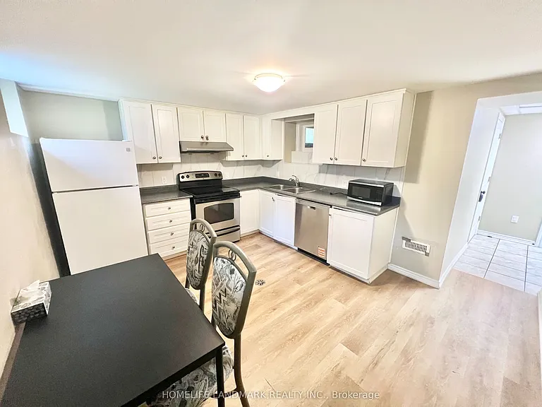 159 Cocksfield Ave — Photo 16