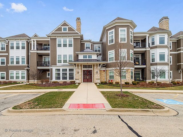 1st image of 7 E Kennedy Ln APT 307