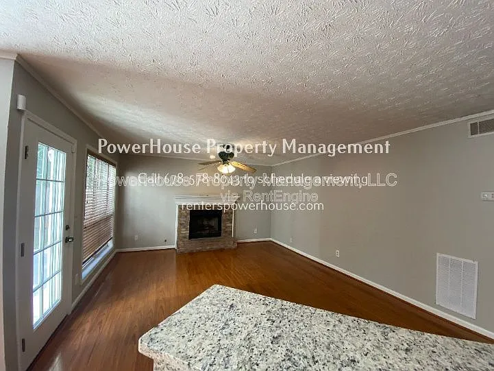 605 Suwanee Lakes Cir — Photo 50