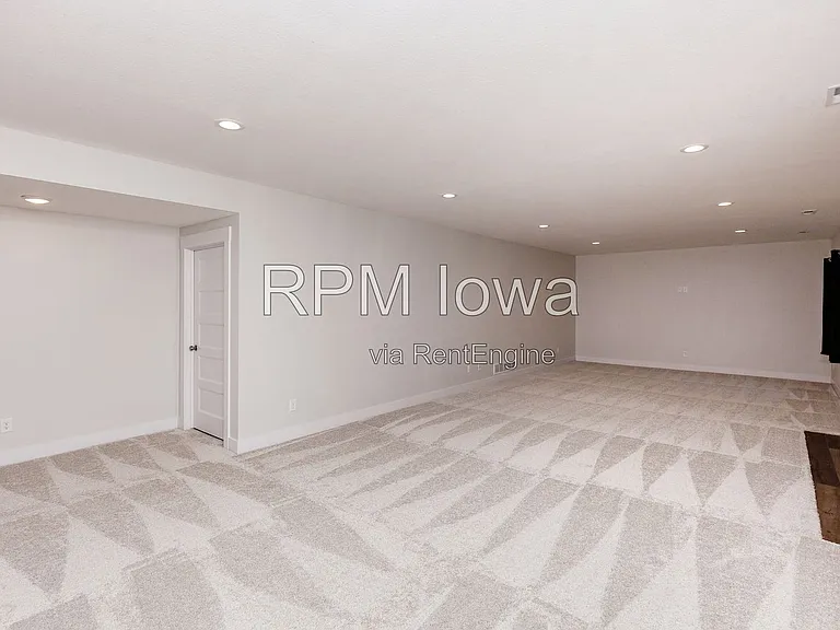 5901 NE Sherman Dr — Photo 19