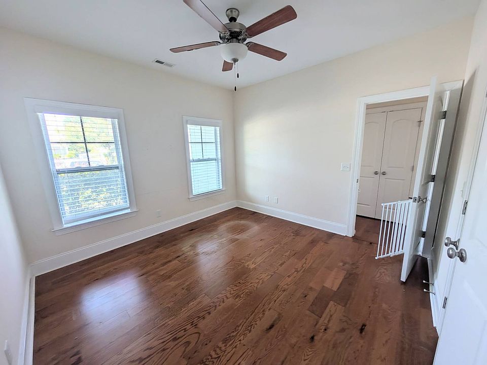 22nd image of 6117 Chancellorsville Dr