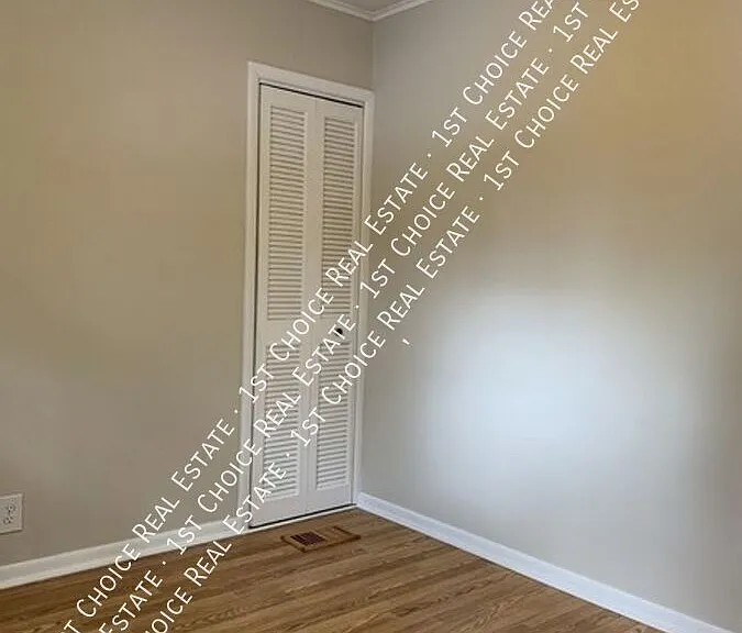 2300 Hulett Rd — Photo 11