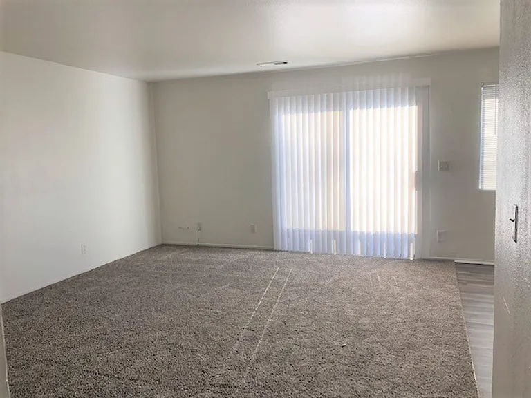 946 Cedar Street — Photo 4