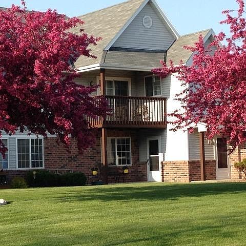 1st image of 200 W Aspen Ct Unit 3