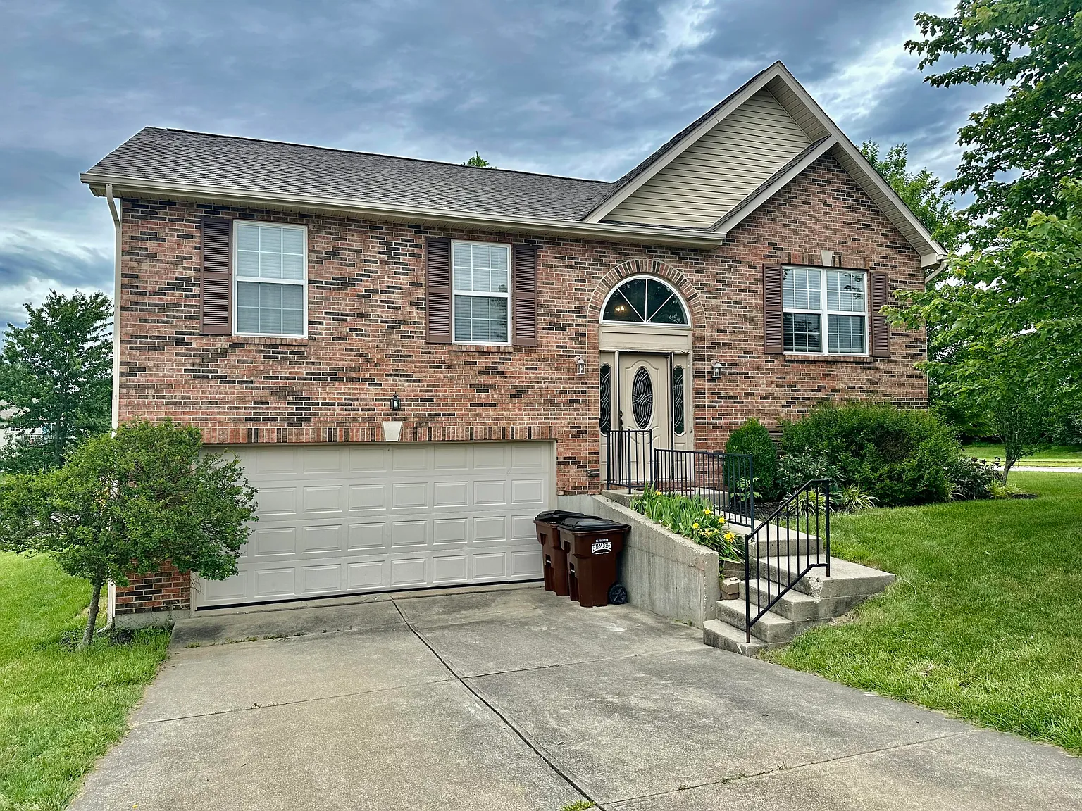 10327 Charleston Ln photo 1