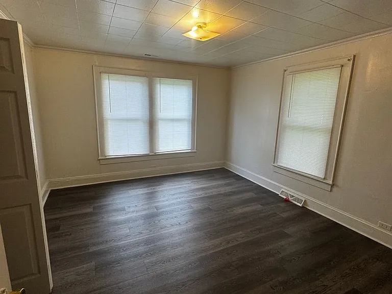 408 Ross Grove Rd E — Photo 14