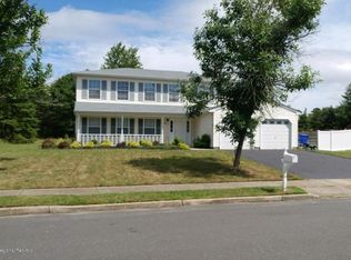 109 Oak Glen Rd, Toms River, NJ 08753