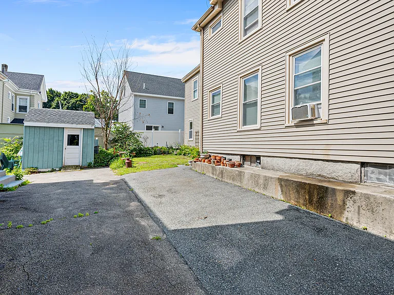 8 Richardson St — Photo 30