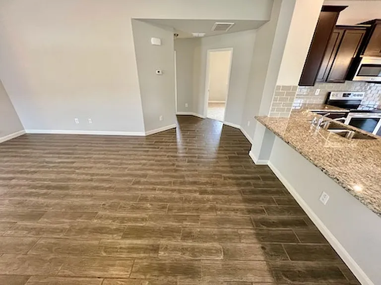 2277 Olive Hill Dr — Photo 10