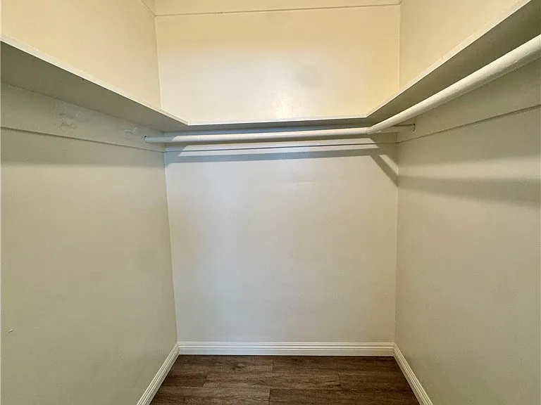 970 Glenneyre St #D — Photo 5