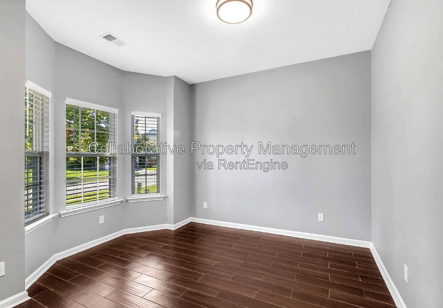 3 bed, 2.5 bath, 2160 sqft, $2,400 — Photo 4