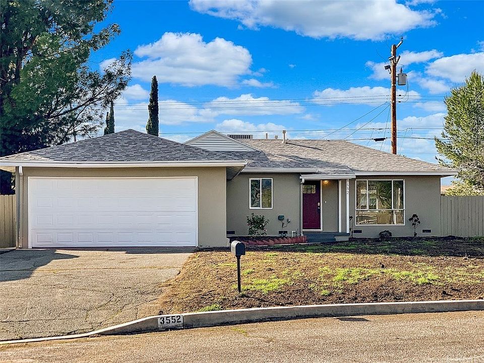 1st image of 3552 Garden Dr
