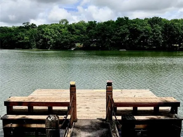 33 NW Lakeside Dr, Lacygne, KS 66040