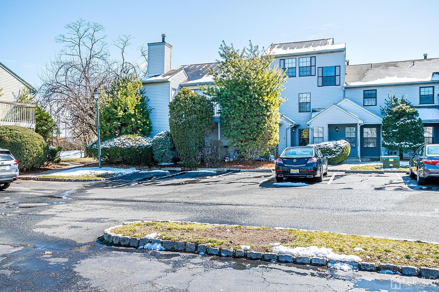 2101 Woodbridge Commons Way, Iselin, NJ 08830 Zillow
