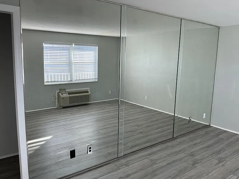 850 Palm St #D8 — Photo 3