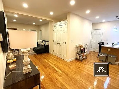 4 bed, 3.0 bath, $4,400 — Photo 3