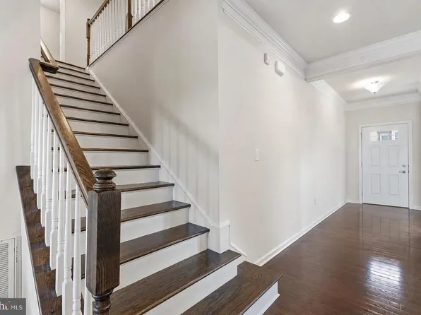 1623 Fowler Ridge Ct, Charlottesville, VA 22901