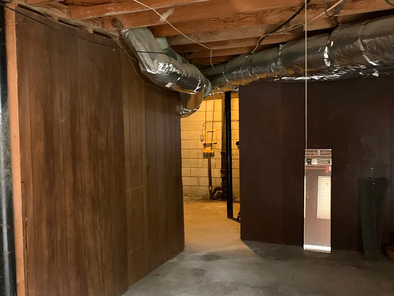 632 Church St NW — Photo 23