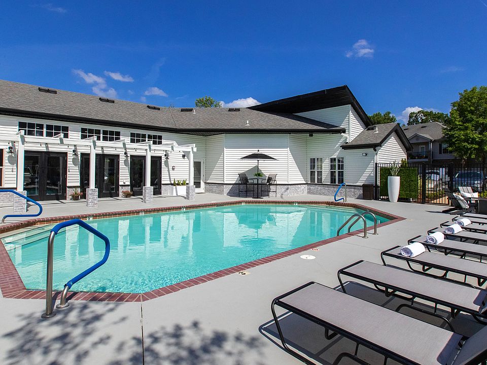 Unwind on poolside loungers and soak in the sun, surrounded by exquisitely landscaped pool surroundings, a sanctuary of relaxation.