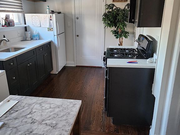 5th image of 3 Pulsifer Ave