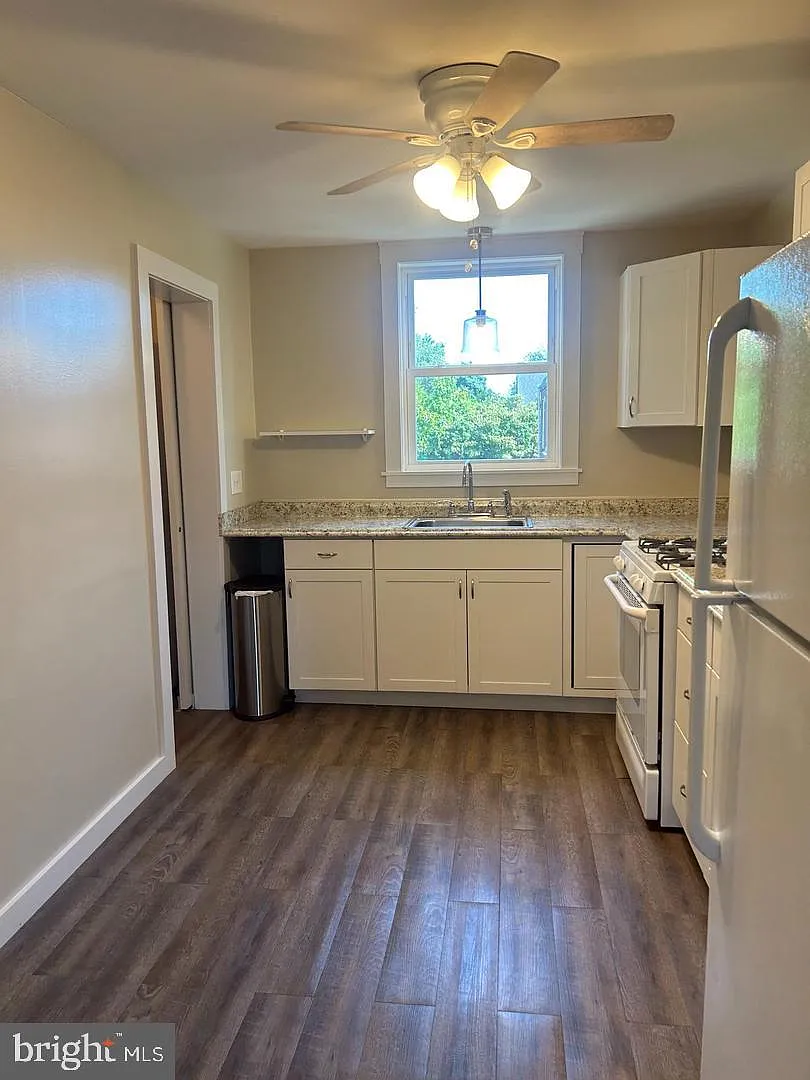 1 bed, 1.0 bath, 1360 sqft, $1,400 — Photo 4