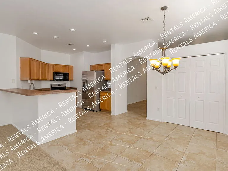 10427 E Rita Ranch Crossing Cir — Photo 13