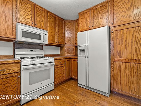 4th image of 4140 Firethorn Dr