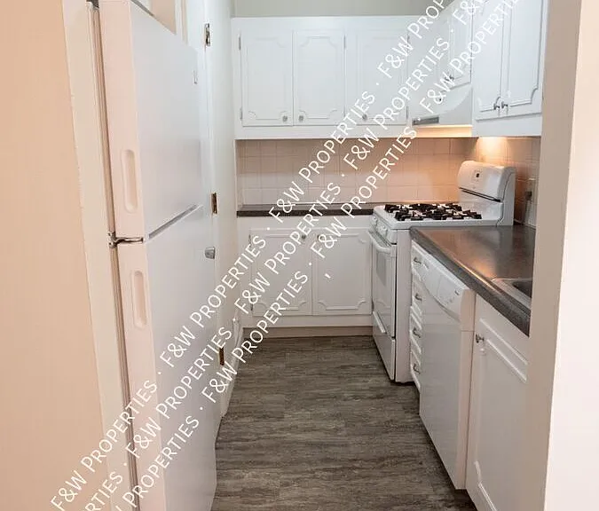 1593 Roxbury Rd #H — Photo 31