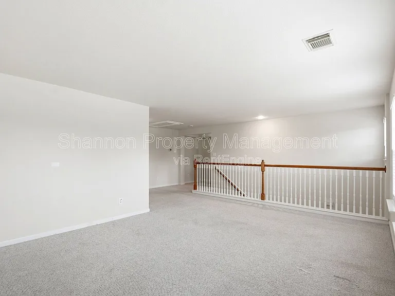 526 Remington Lodge Ct — Photo 26