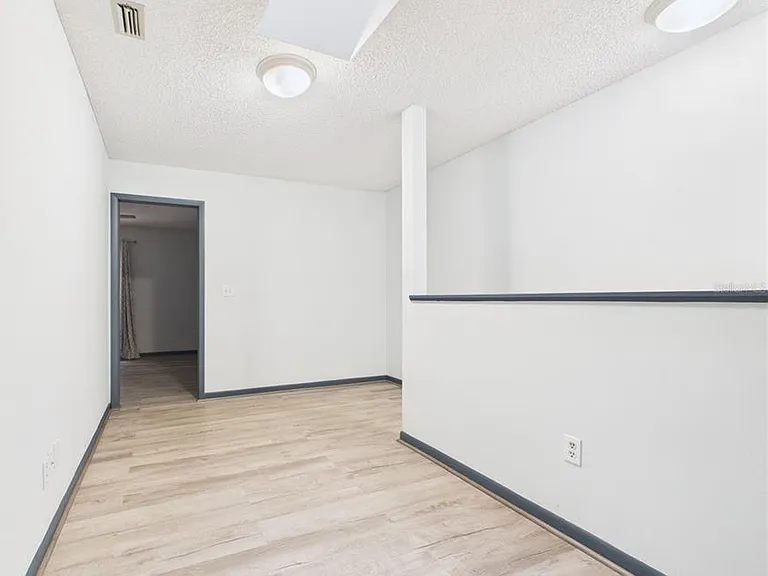 11239 Cedar Hollow Ln — Photo 40