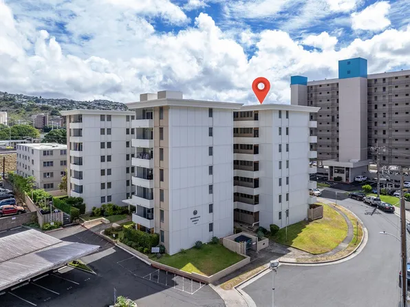 1026 Kalo Pl APT 102, Honolulu, HI 96826