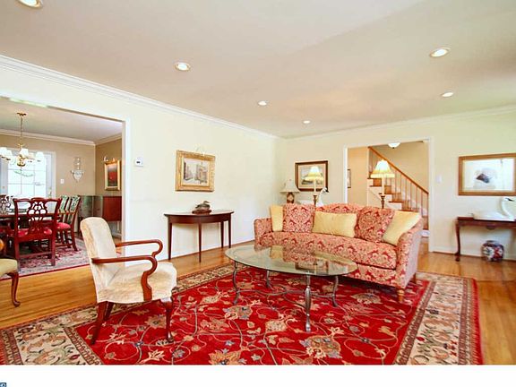 5th image of 136 Red Fox Ln