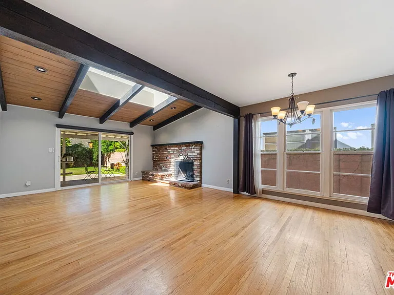 13453 Debby St — Photo 14